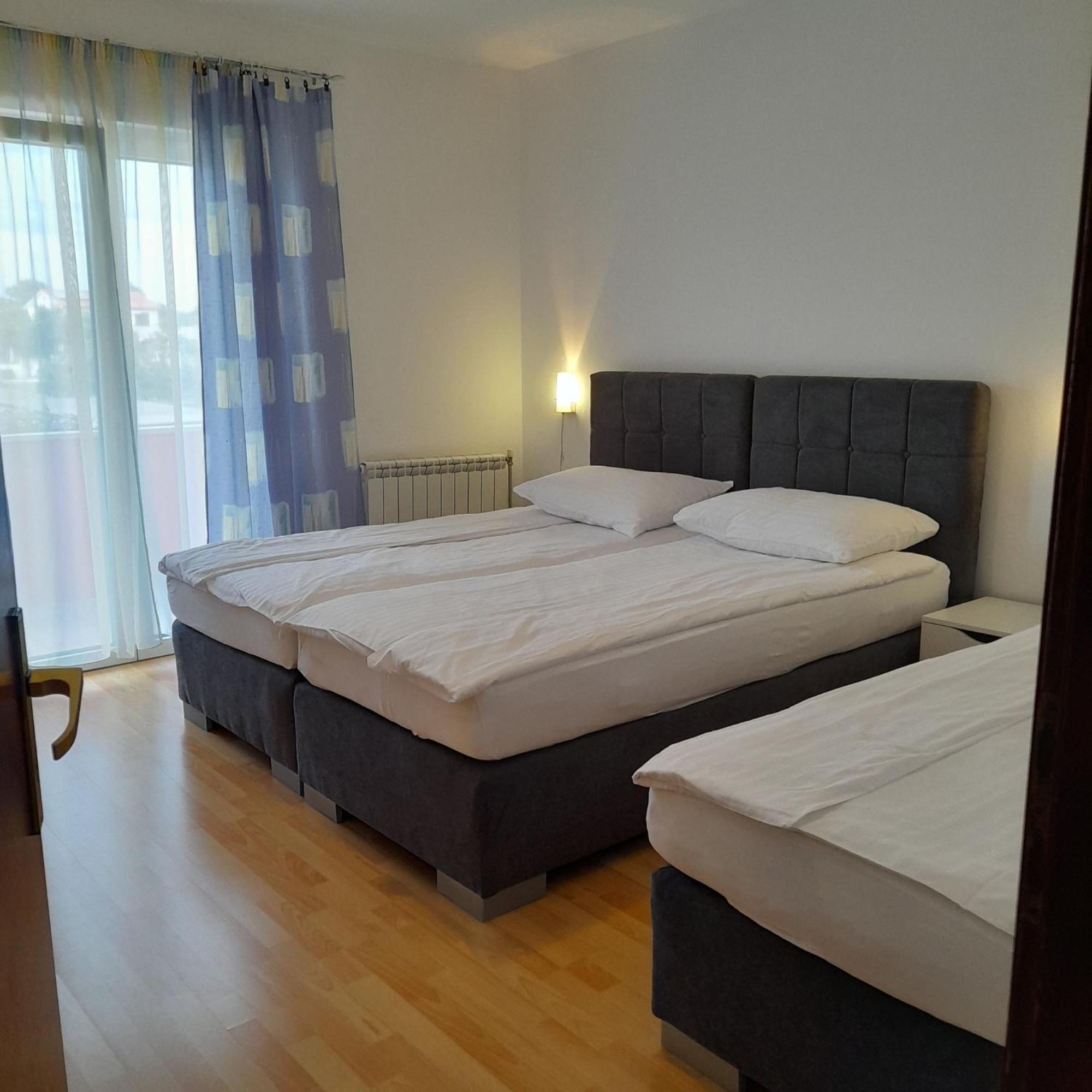 Apartments Dragica Porec Exterior photo