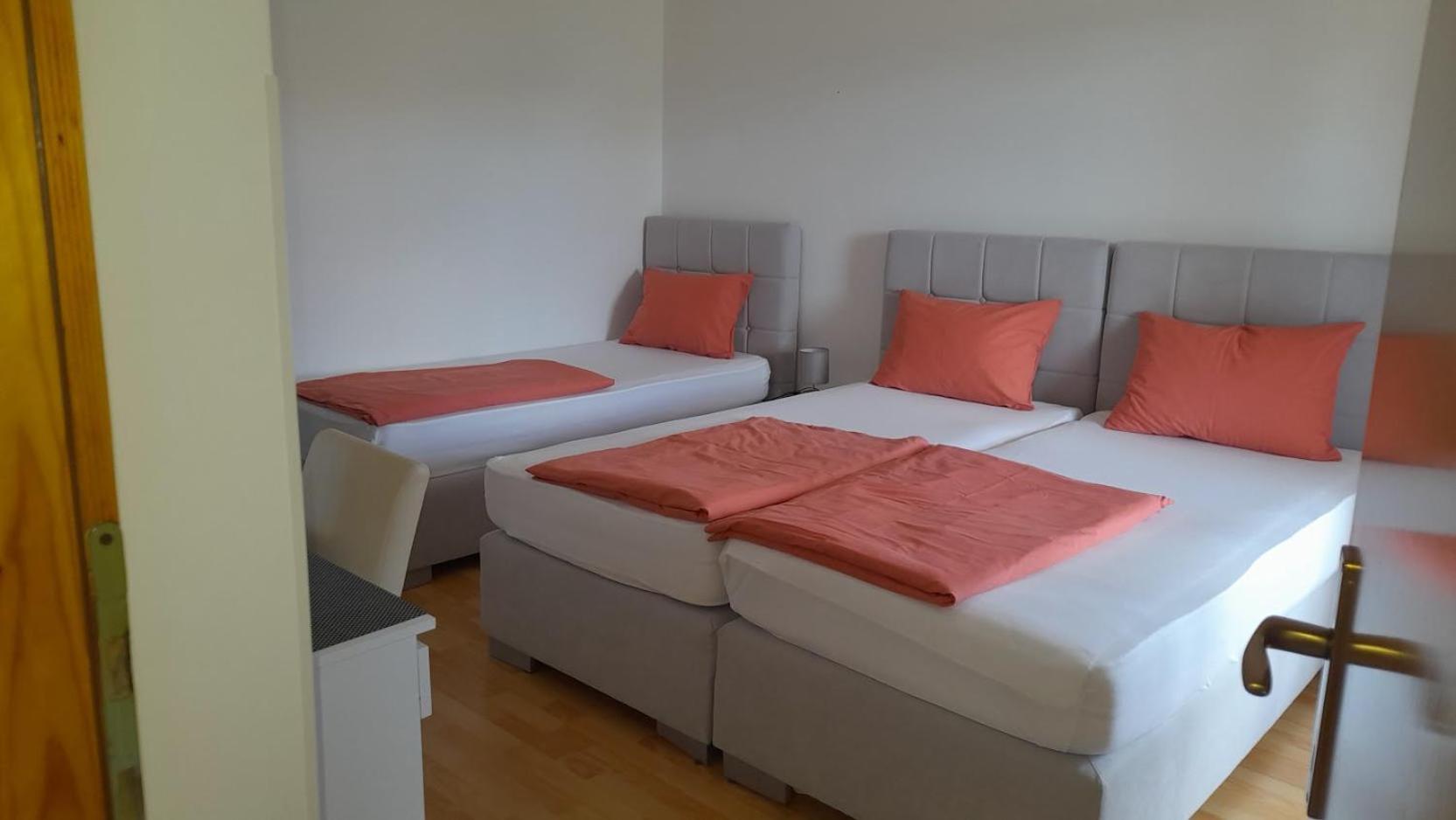 Apartments Dragica Porec Exterior photo